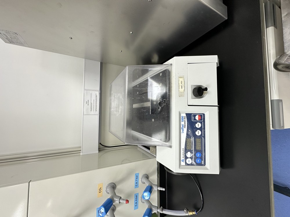 Buehler IsoMet 1000