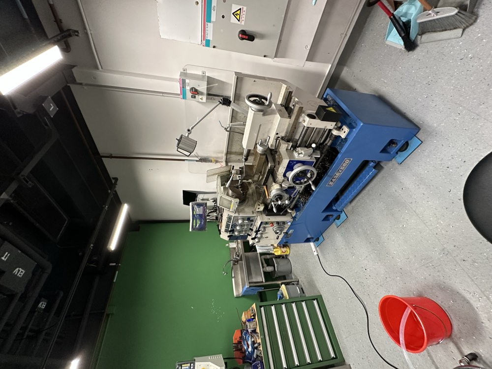 Engine lathe Gap-bed